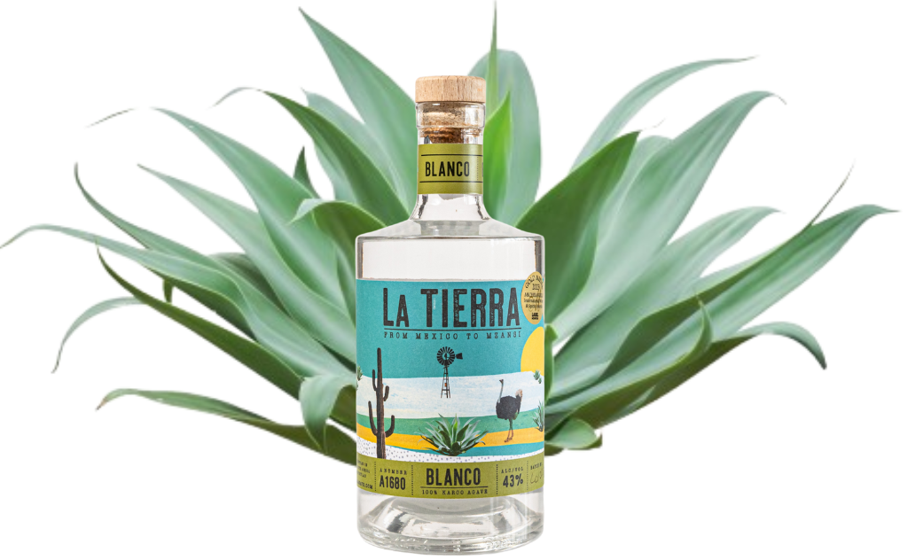 La Tierra Agave Blanco 750ml – crisp Karoo agave spirit with citrus, green pepper, and smokiness, perfect for sipping or cocktails.