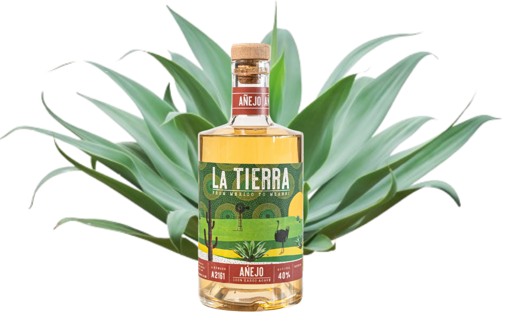 La Tierra Agave Añejo 750ml – aged Karoo agave spirit with caramel, oak, and dried fruit, crafted for sipping and premium cocktails.